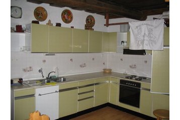 Češka Chata Machov, Eksterier